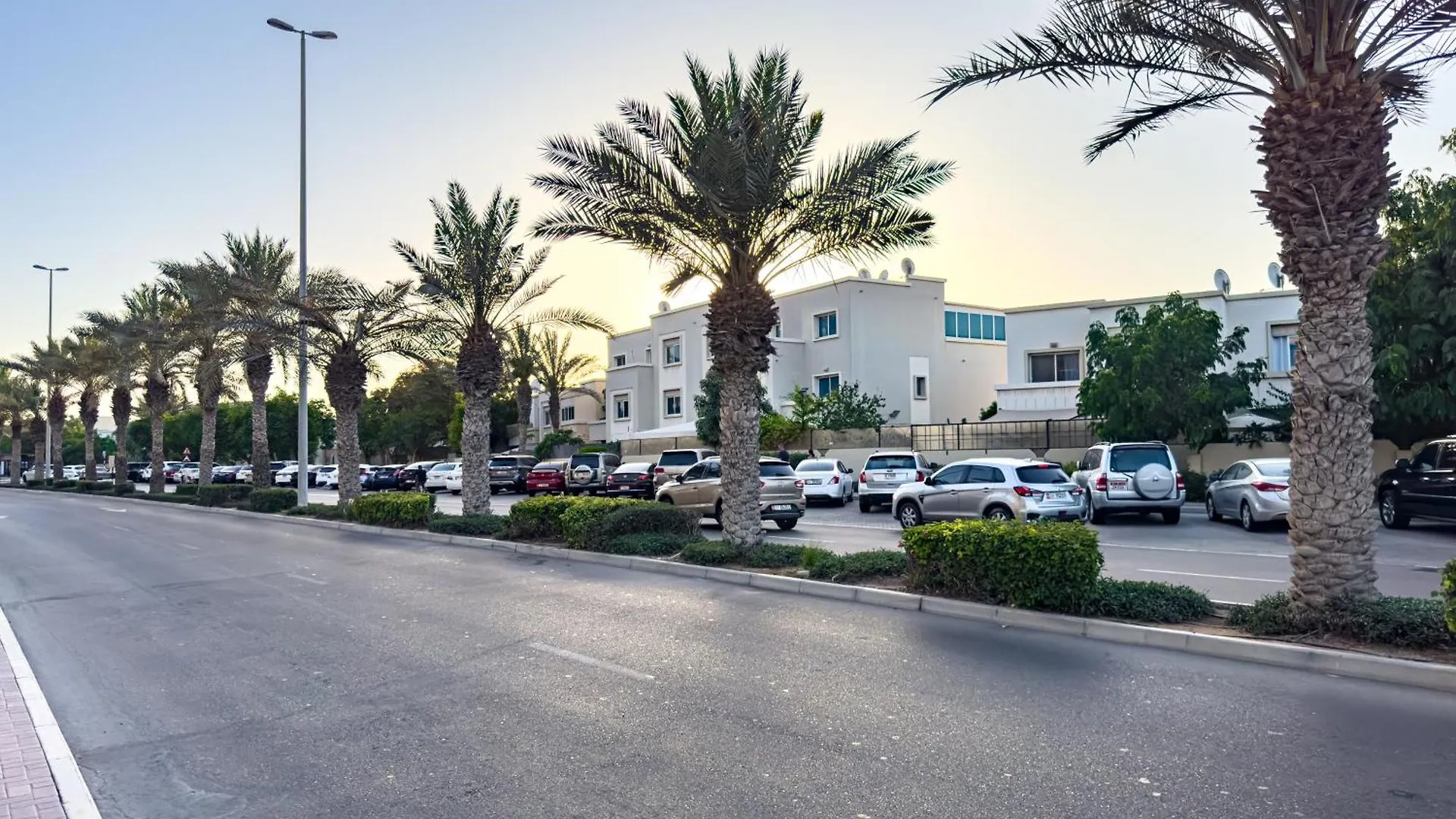 Modern Oasis - Elegant Cave - Family Heaven - Designer'S Paradise - 10 Min Away From Abu Dhabi Airport, Yas Island, Formula 1, Ferrari World, Seaworld, Warner Bros World アパート