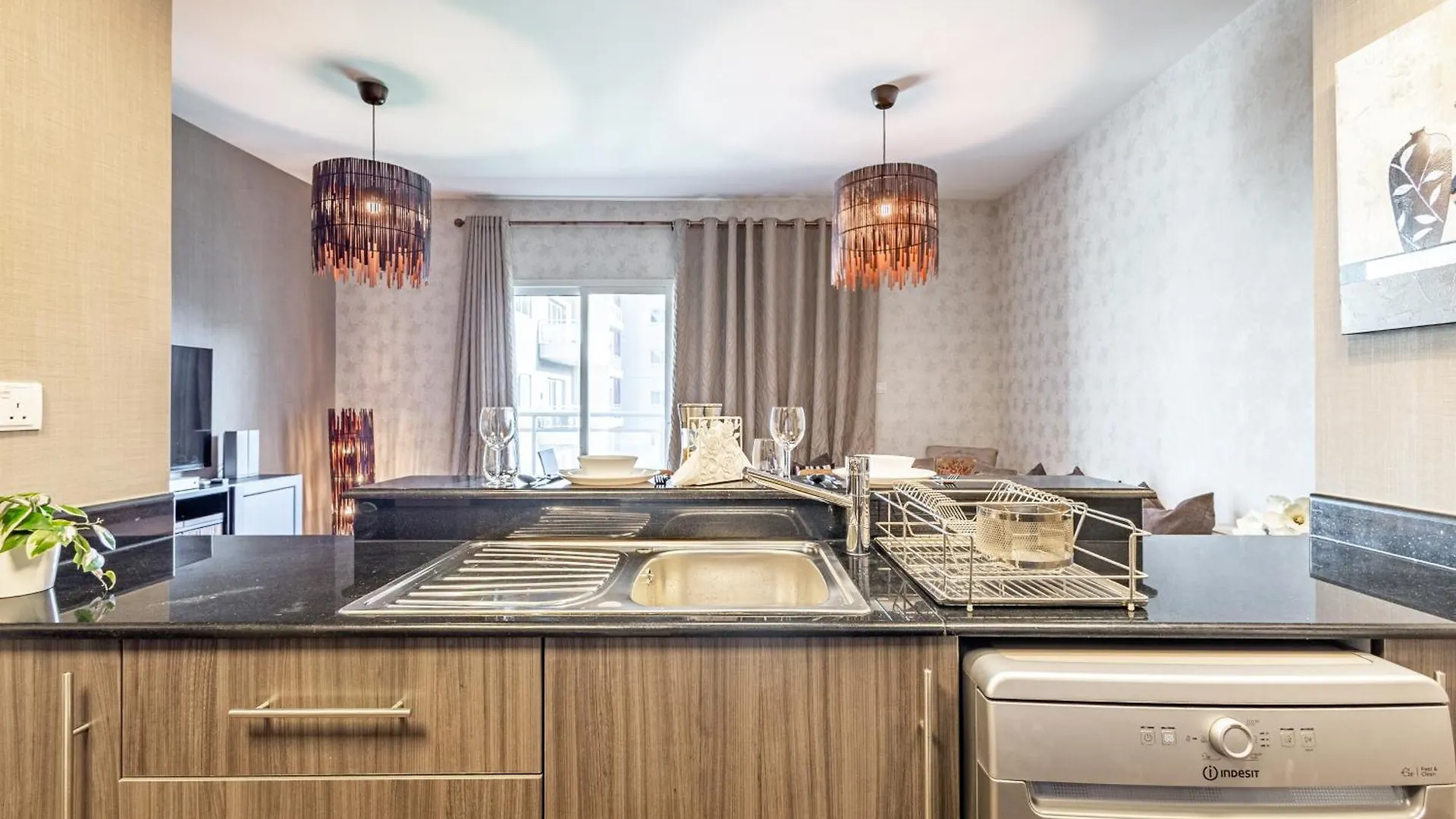 アパート Modern Oasis - Elegant Cave - Family Heaven - Designer'S Paradise - 10 Min Away From Abu Dhabi Airport, Yas Island, Formula 1, Ferrari World, Seaworld, Warner Bros World
